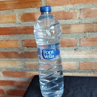 Agua sin gas 1,25 font vella