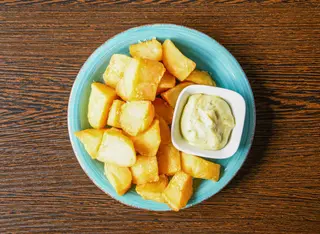 Patatas Alioli