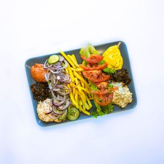 Порция вегетариански гирос (700г)