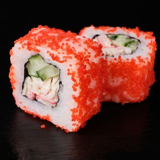 Каліфорнія в ікрі з сурімі (230г)