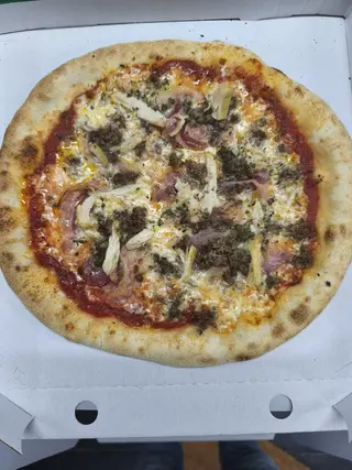 Pizza Especial Canibal (28 Cm.)