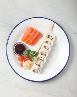 Sushi vegetariano + salmone