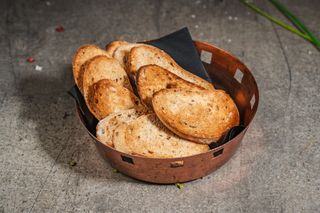 Пълнозърнести брускети