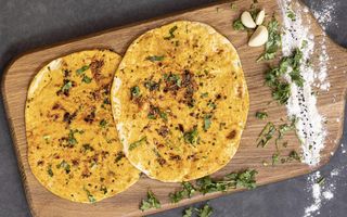 Garlic naan