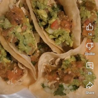 Tacos de pollo  +patata+cola lata