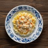 Паста із тушкованою свининою