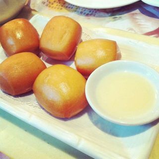 B06. Chifle chinezesti prajite/炸小馒头/Fried Chinese buns