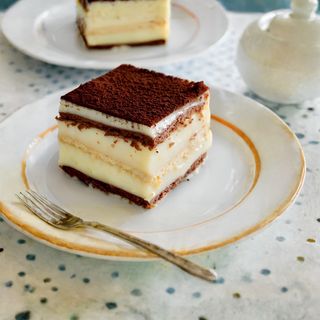 ДОМАШНА БИСКВИТЕНА ТОРТА