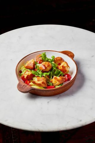 Фермерский салат с хлебом "мыжыма"