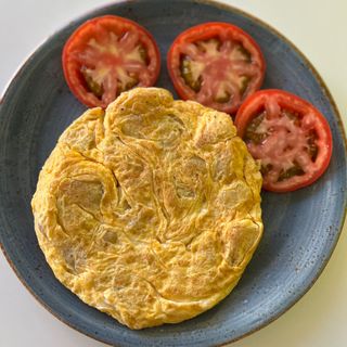 Tortilla Española Con Tomate