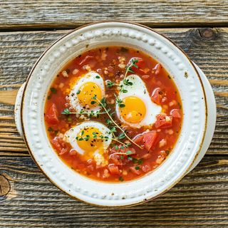 27. Супа от домати и яйце