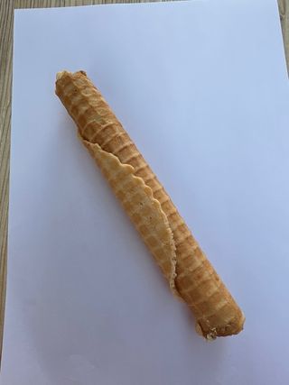 Трубочка з згущеним молоком