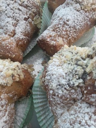 Carciofo con crema all,arancio e al cioccolato