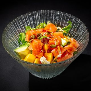 W8 Ensalada De Salmón