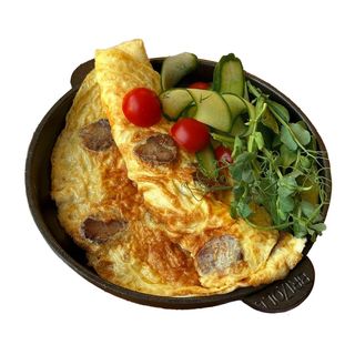 Jaja na domowej kiewbasie