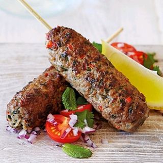 Kofta plater + Hummos + salade+ frites