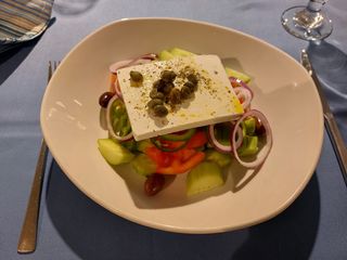 Салата Хориатики (400 г)