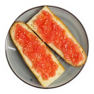 Pan con Tomate