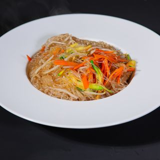 Spaghetti di soia con verdure