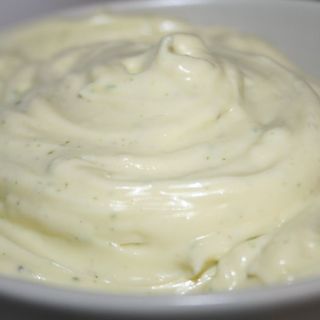 Maionese de alho caseira