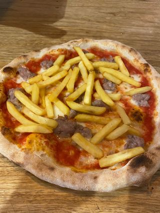 Salsiccia e patatine