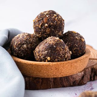 Протеинови бонбони с лешников тахан и орех - 5 броя