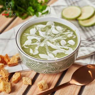 Supă cremă de zucchini