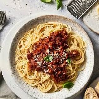 Spaghetti ou plume .Bolognaise