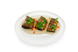 ბადრიჯანი ნიგვზით