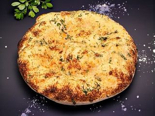 Focaccia cu parmezan și pătrunjel (310g)