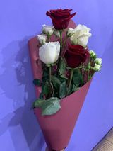 ვარდები თეთრი და წითელი 6 ტოტი