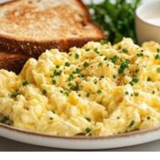 Revuelto De Gulas Y Gambas