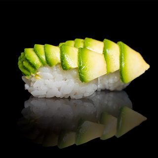 66. Nigiri Aguacate (2 Pzs.)