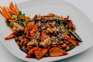 Porc cu alune coapte