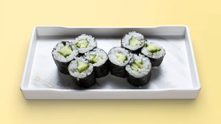 253.Хосомаки с красатвица