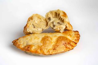 Empanada De Setas Y Trufa