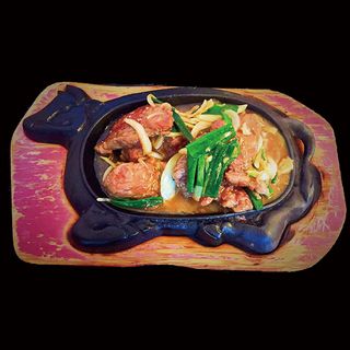 44 Trozos De Filete Con Cebollitas En Jengibre