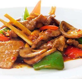 Телятина с овощами 