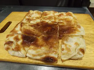 Turbo burek Džakin
