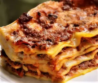 Lasagna classica alla bolognese