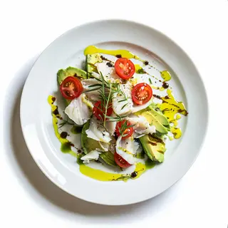 Ensalada De Bacalao Con Aguacate Y Tartar De Tomate