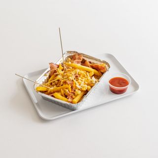 Ración De Patatas Con Bacon Y Mozarella (Pequeña)