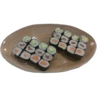 CM101.Maki Combo
