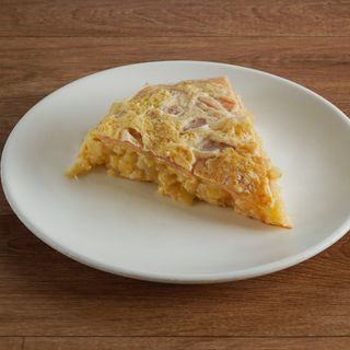 Tortilla De Jamón Y Queso Mediana