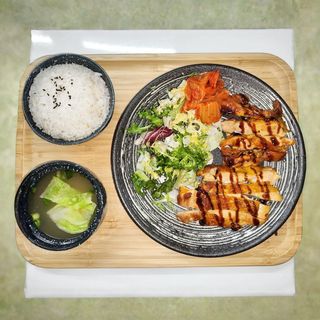57. Combo Teriyaki De Pollo
