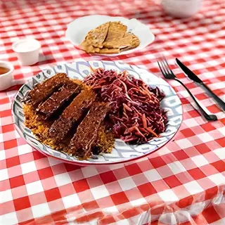 Adana kebab din carne de oaie si vita