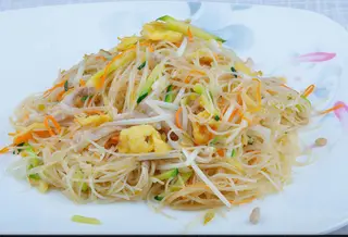 Spaghetti di Riso con Verdure