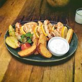 Пилешки каренца на BBQ със задушени зеленчуци (300г)