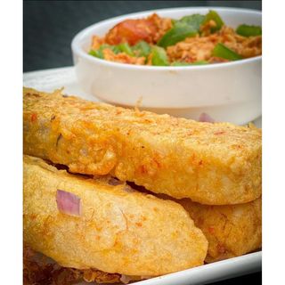 Fried Yam and vegetable egg sauce 