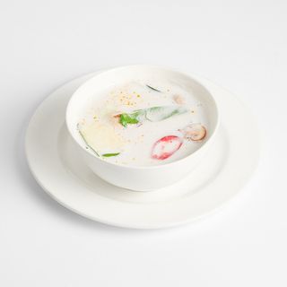 24. Tom kha gai
